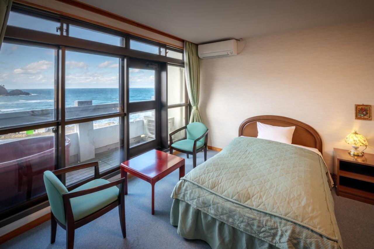 Hotel Sun Resort Shonai Tsuruoka Exteriör bild