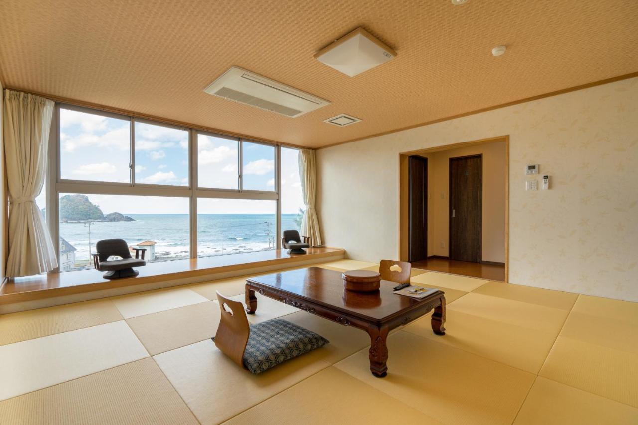 Hotel Sun Resort Shonai Tsuruoka Rum bild